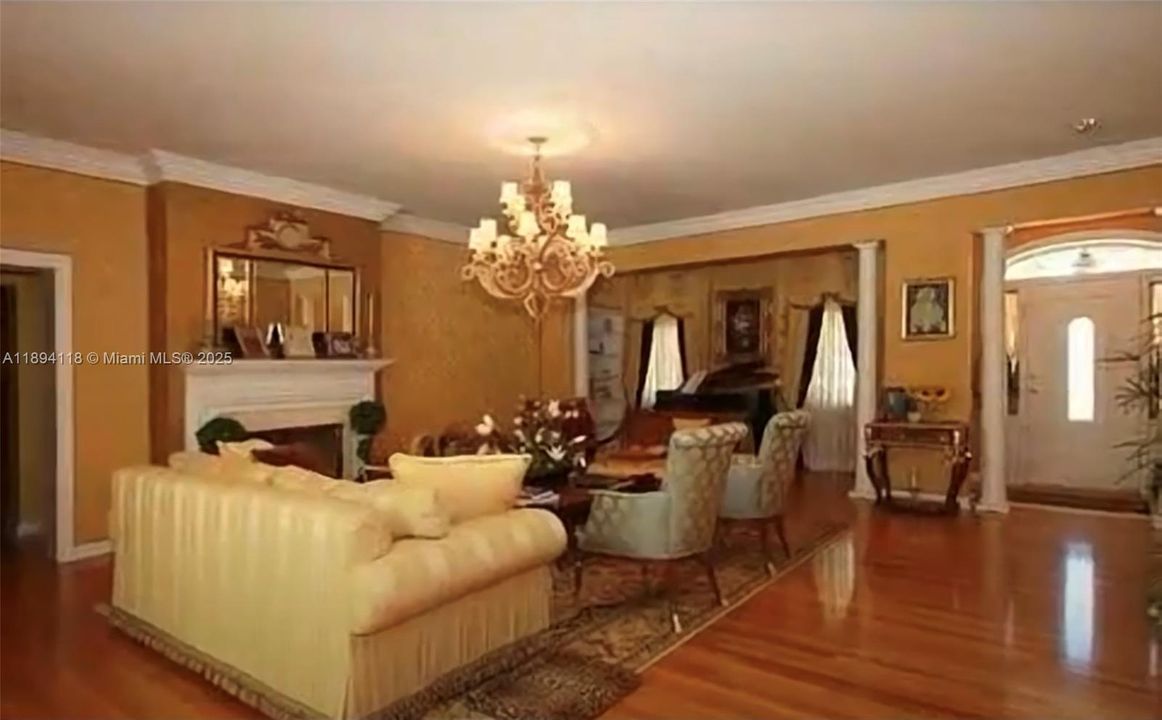 На продажу: $4,900,000 (5 спален, 4 ванн, 4522 Квадратных фут)