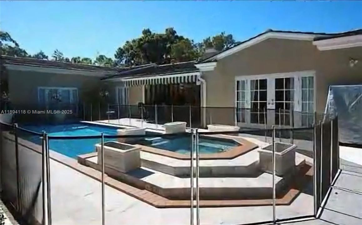 На продажу: $4,900,000 (5 спален, 4 ванн, 4522 Квадратных фут)