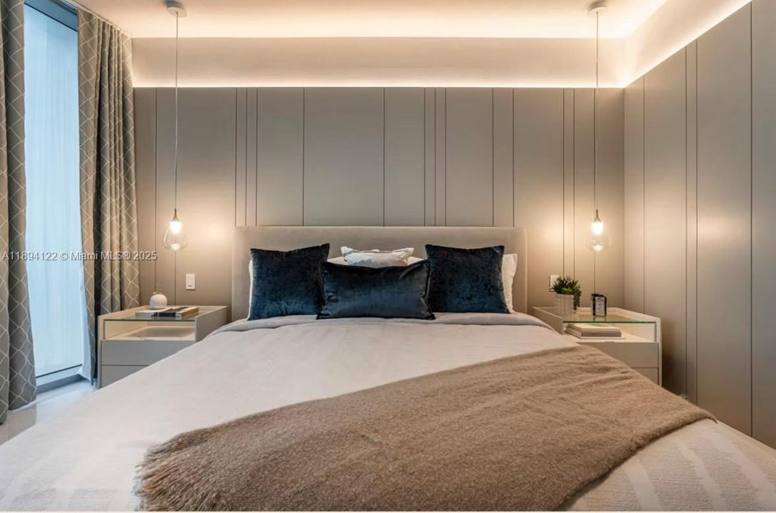 出租: $21,000 (2 贝兹, 3 浴室, 1552 平方英尺)