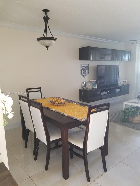 En Renta: $1,500 (1 camas, 1 baños, 640 Pies cuadrados)