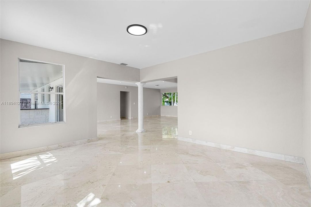 Active With Contract: $820,000 (3 beds, 2 baths, 1738 Square Feet)