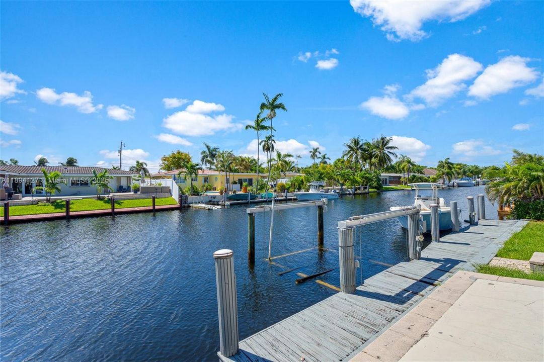 Active With Contract: $820,000 (3 beds, 2 baths, 1738 Square Feet)