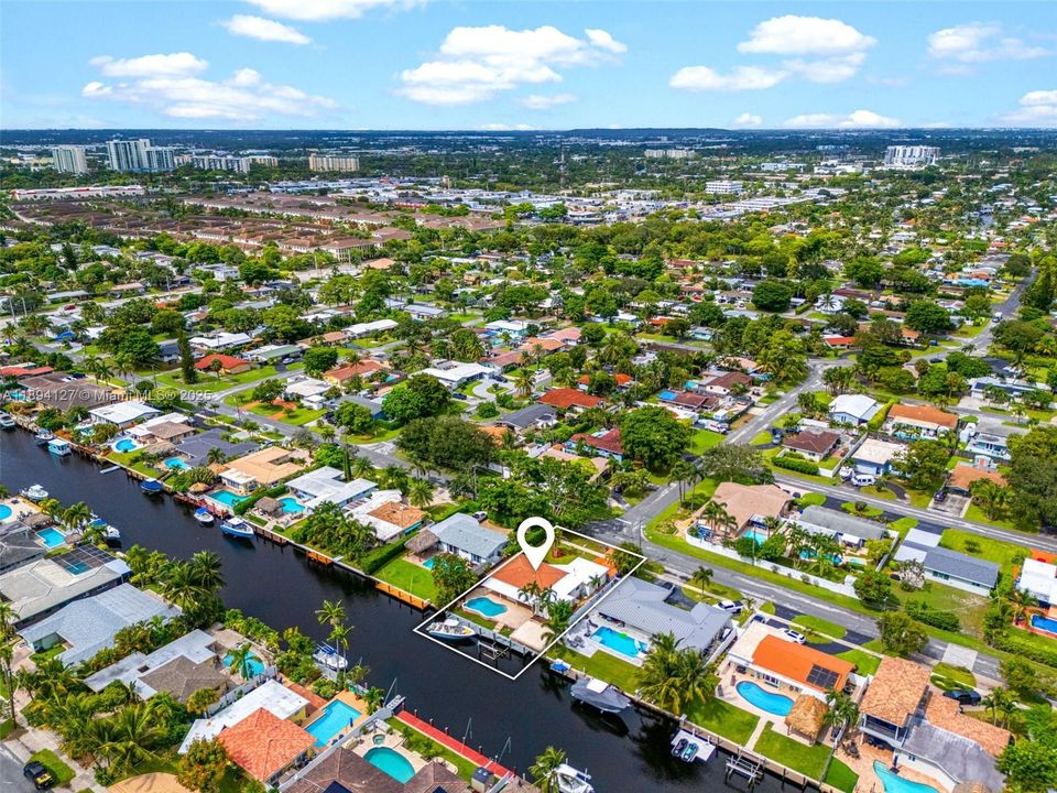 Active With Contract: $820,000 (3 beds, 2 baths, 1738 Square Feet)