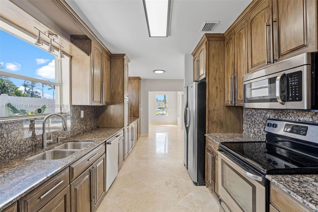 Active With Contract: $820,000 (3 beds, 2 baths, 1738 Square Feet)