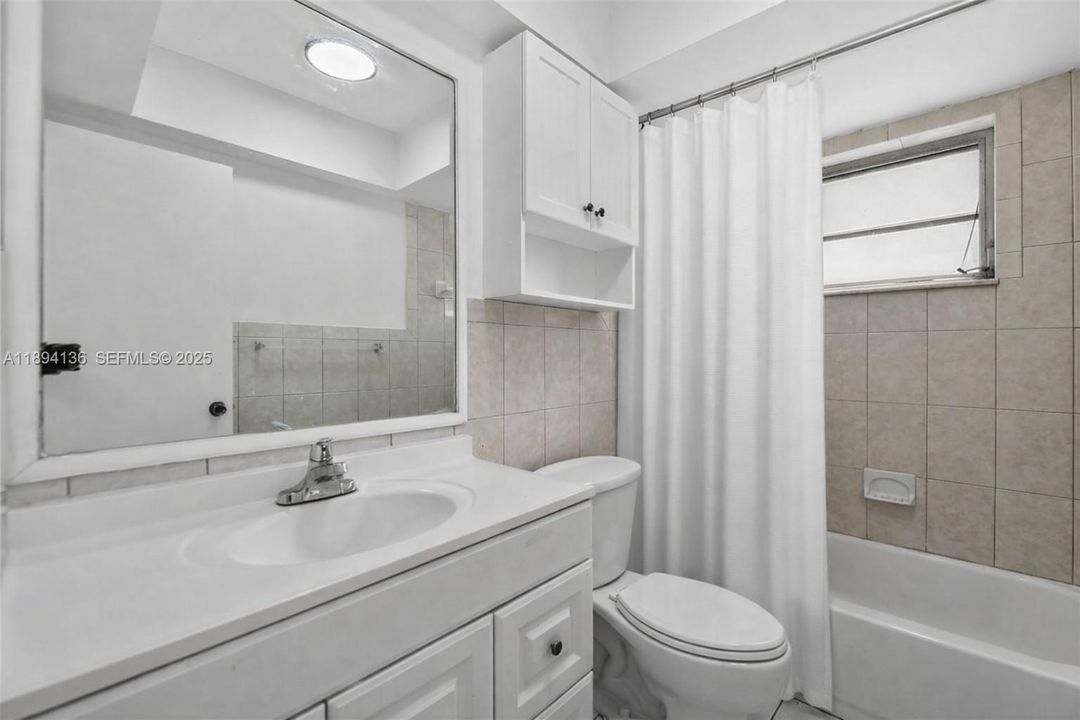 出租: $3,100 (4 贝兹, 2 浴室, 3152 平方英尺)