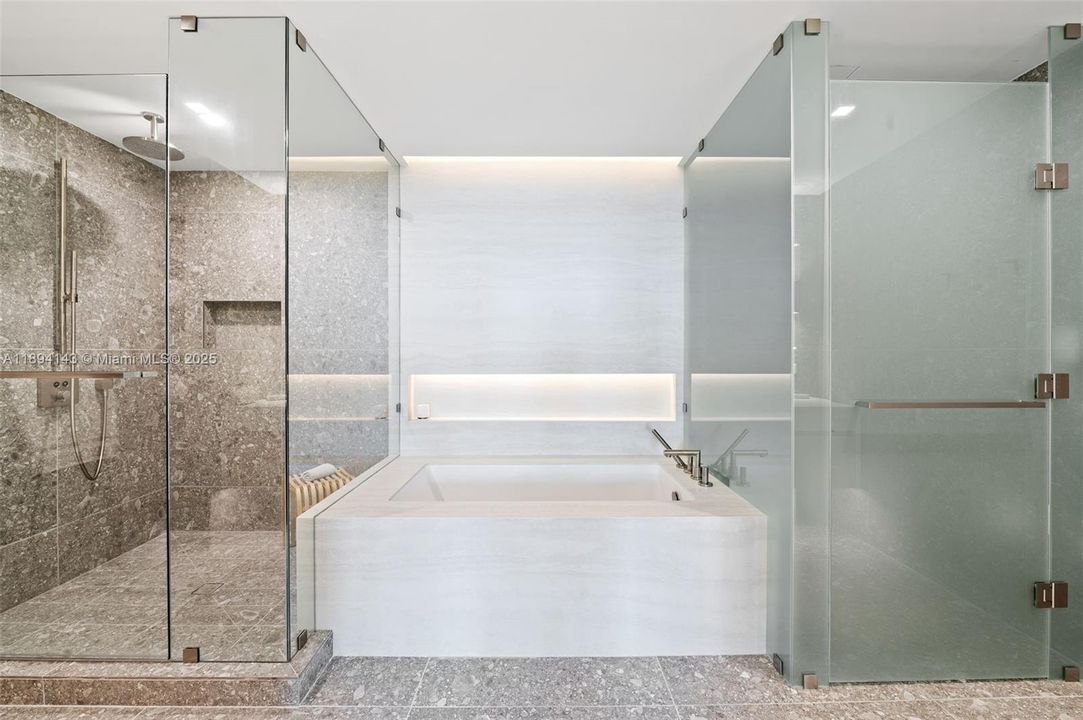 В аренду: $16,000 (2 спален, 2 ванн, 1700 Квадратных фут)