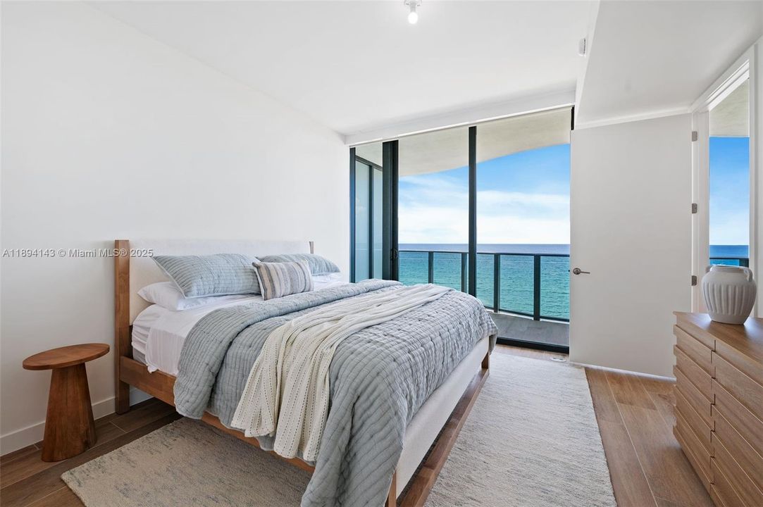 В аренду: $16,000 (2 спален, 2 ванн, 1700 Квадратных фут)