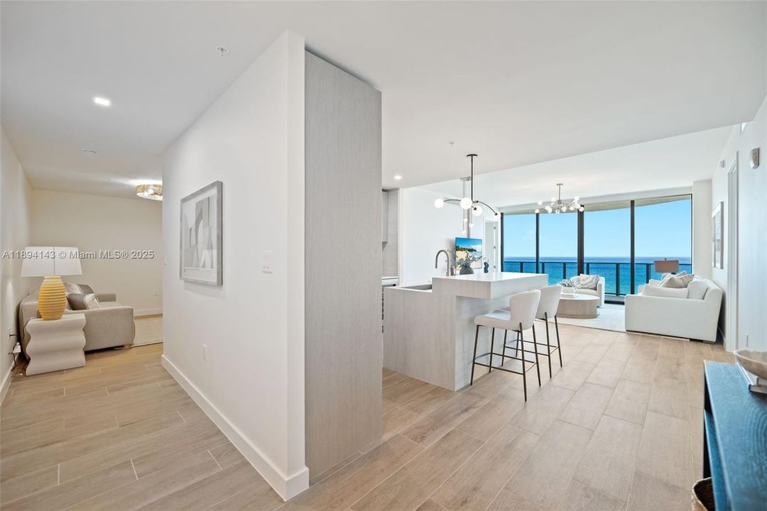 В аренду: $16,000 (2 спален, 2 ванн, 1700 Квадратных фут)