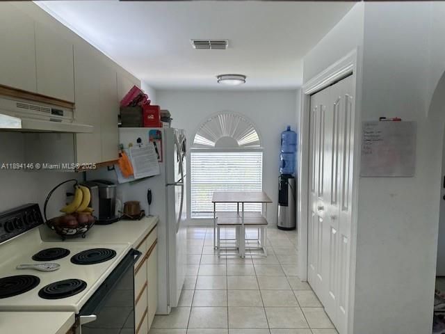 For Sale: $335,000 (3 beds, 2 baths, 1500 Square Feet)