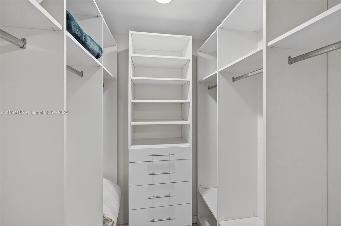 Recientemente alquilado: $6,400 (2 camas, 2 baños, 1368 Pies cuadrados)