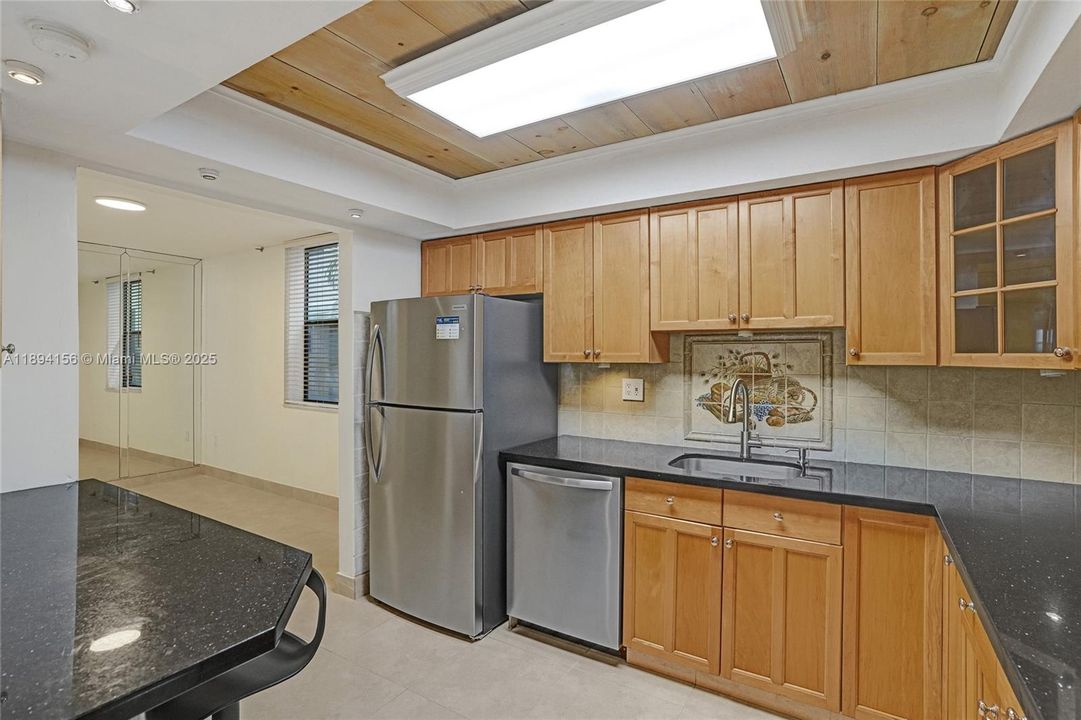 待售: $360,000 (3 贝兹, 2 浴室, 1330 平方英尺)