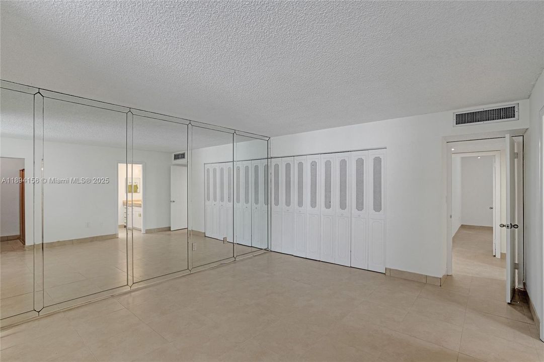 待售: $360,000 (3 贝兹, 2 浴室, 1330 平方英尺)