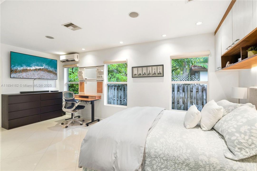 Active With Contract: $1,640,000 (4 beds, 3 baths, 2258 Square Feet)