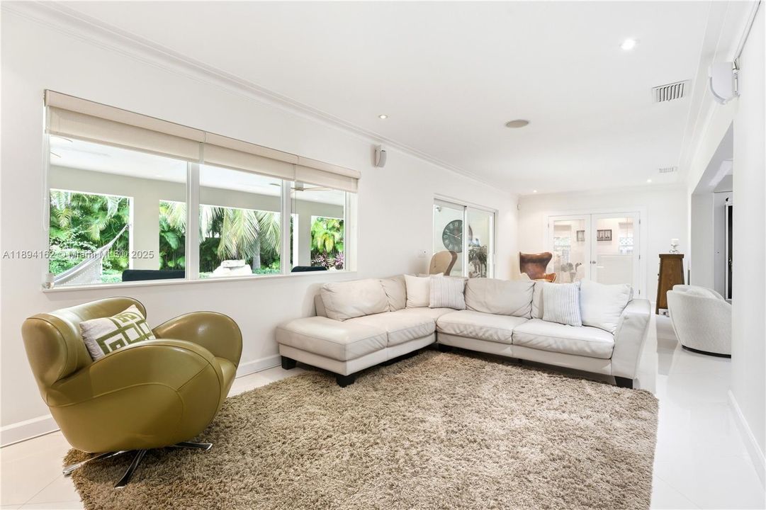 Active With Contract: $1,640,000 (4 beds, 3 baths, 2258 Square Feet)