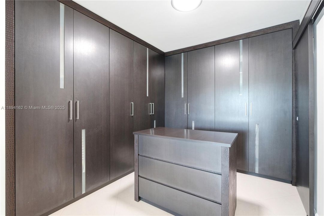 Active With Contract: $1,640,000 (4 beds, 3 baths, 2258 Square Feet)