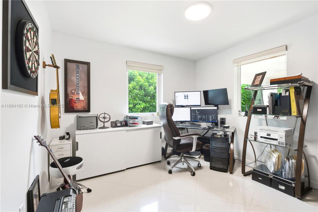 Active With Contract: $1,640,000 (4 beds, 3 baths, 2258 Square Feet)