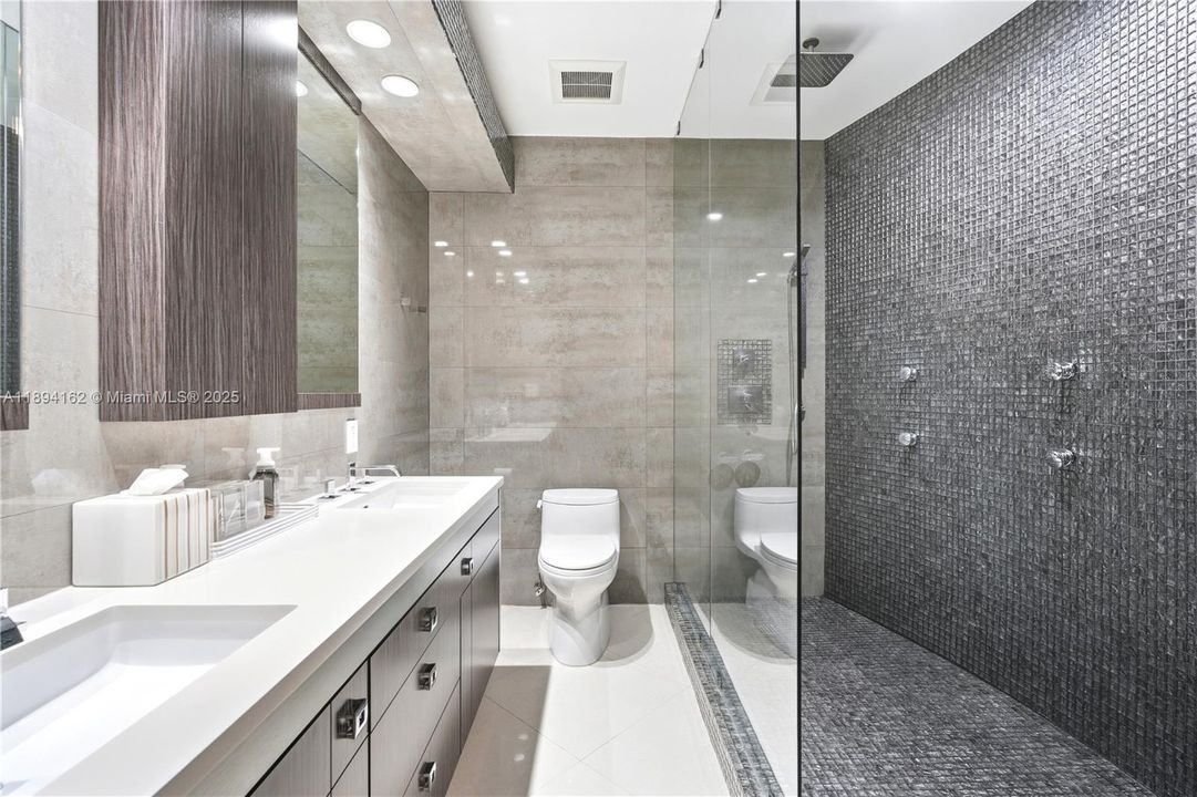 Active With Contract: $1,640,000 (4 beds, 3 baths, 2258 Square Feet)