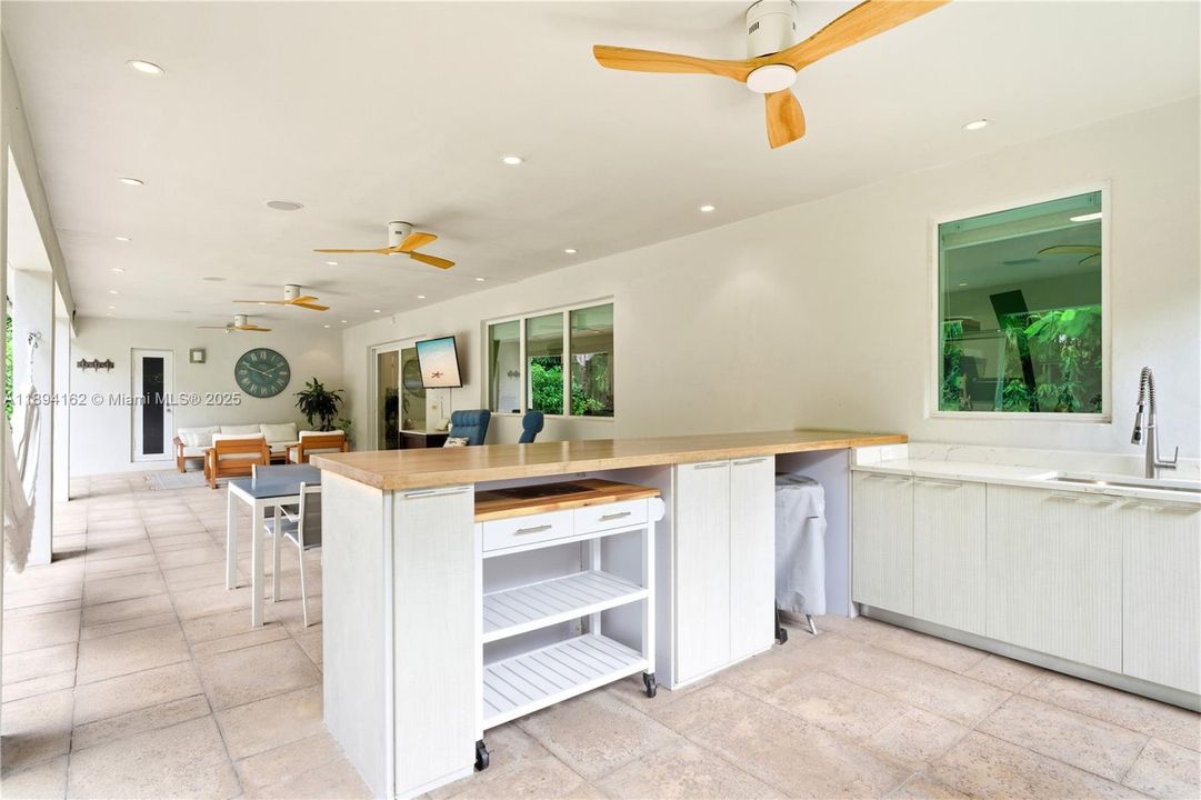 Active With Contract: $1,640,000 (4 beds, 3 baths, 2258 Square Feet)