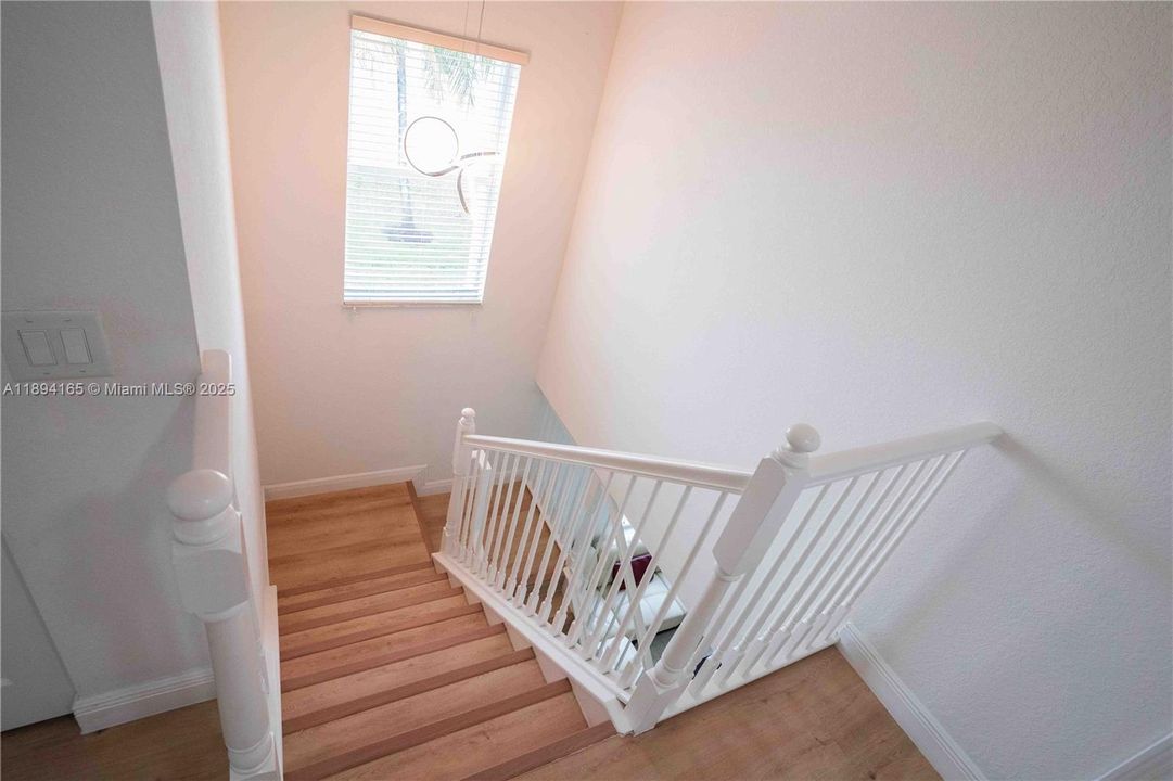 В аренду: $4,700 (4 спален, 2 ванн, 2508 Квадратных фут)