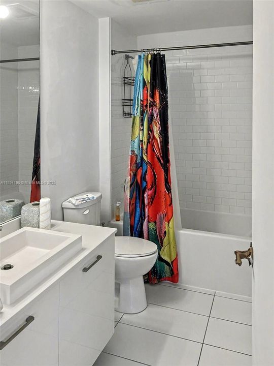 待售: $339,999 (1 贝兹, 1 浴室, 533 平方英尺)