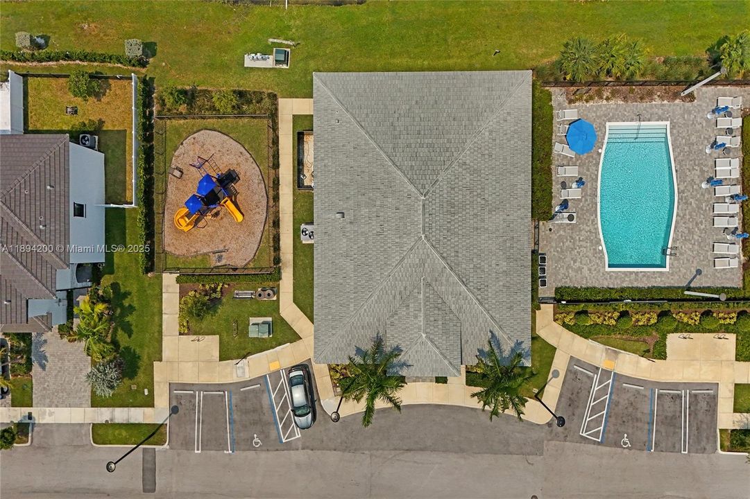 На продажу: $485,900 (3 спален, 2 ванн, 1344 Квадратных фут)