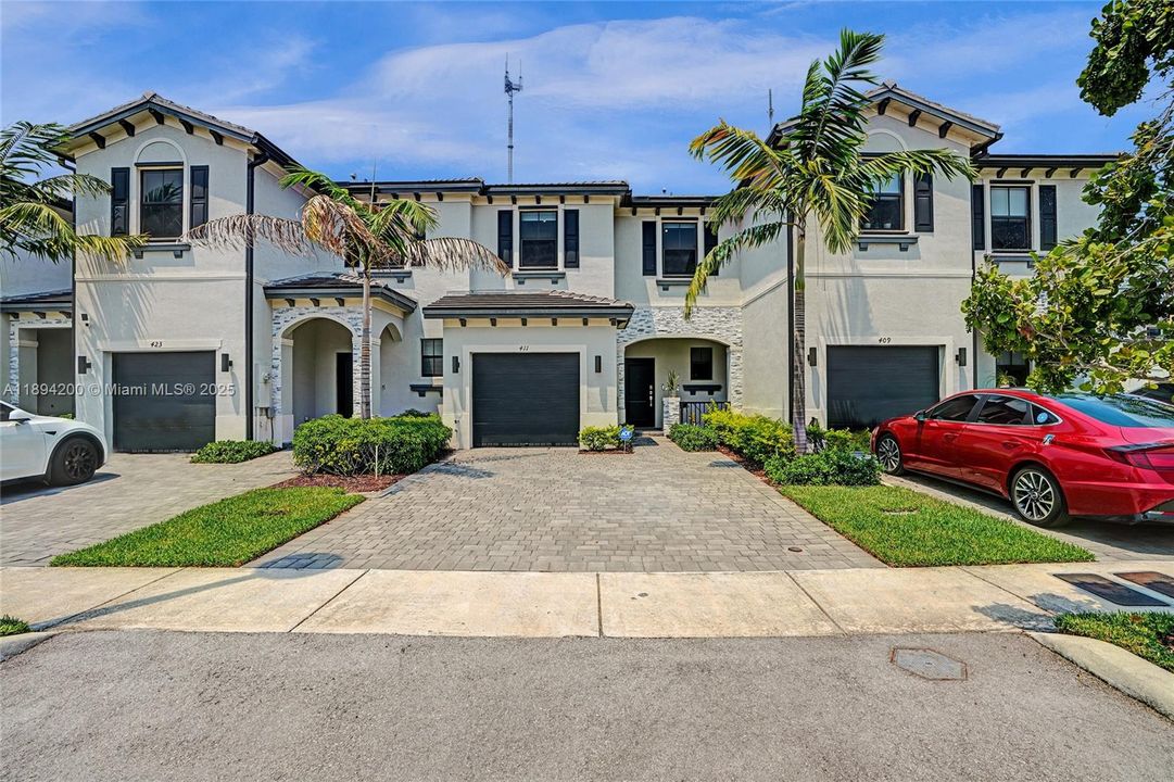 На продажу: $485,900 (3 спален, 2 ванн, 1344 Квадратных фут)