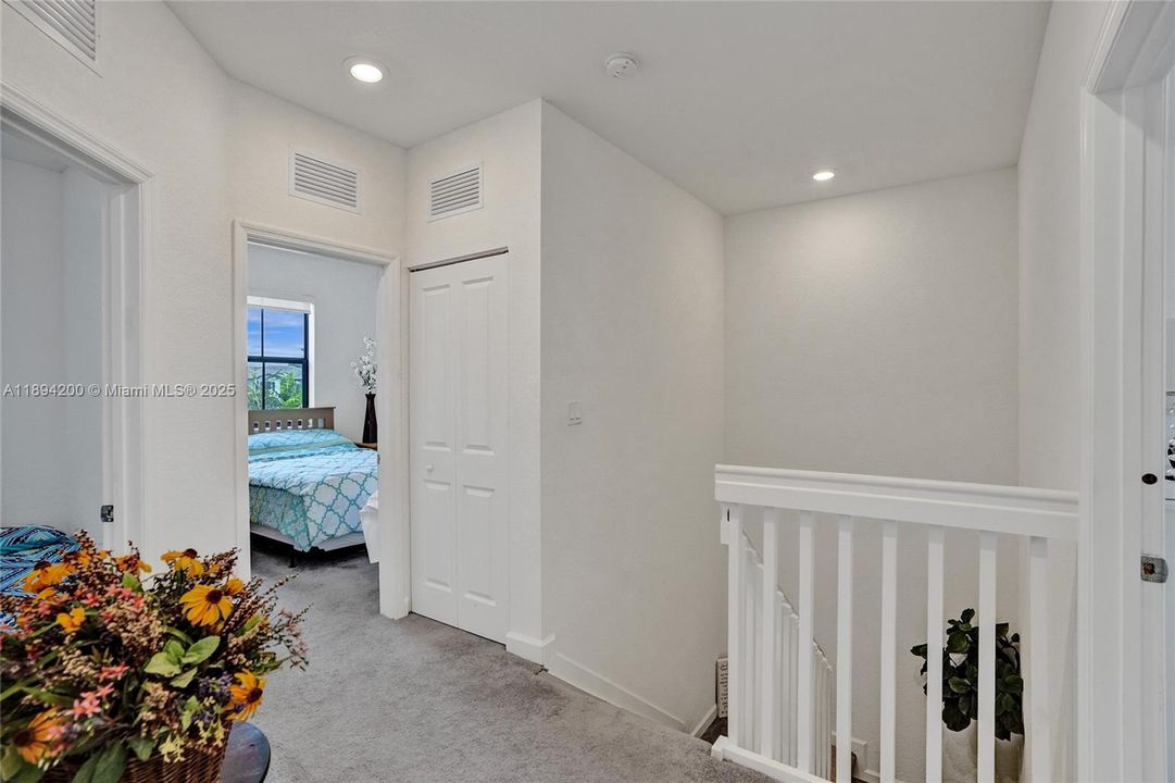 На продажу: $485,900 (3 спален, 2 ванн, 1344 Квадратных фут)