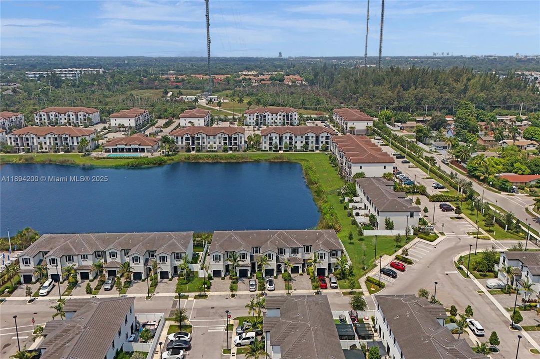 На продажу: $485,900 (3 спален, 2 ванн, 1344 Квадратных фут)