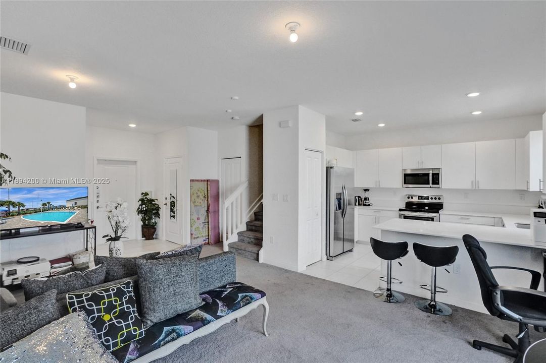 На продажу: $485,900 (3 спален, 2 ванн, 1344 Квадратных фут)