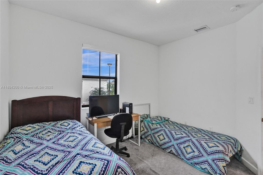 На продажу: $485,900 (3 спален, 2 ванн, 1344 Квадратных фут)