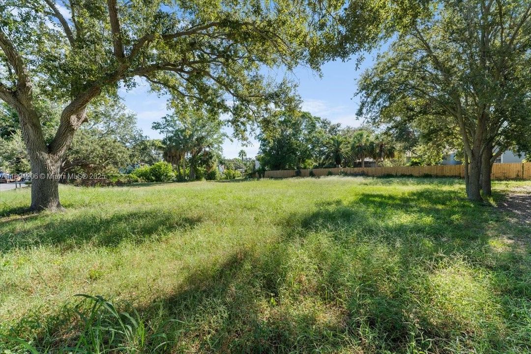 For Sale: $480,000 (0.22 acres)