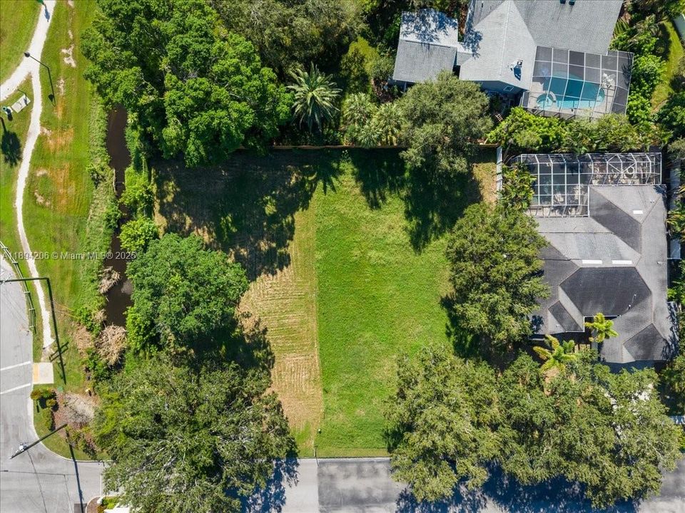 For Sale: $480,000 (0.22 acres)