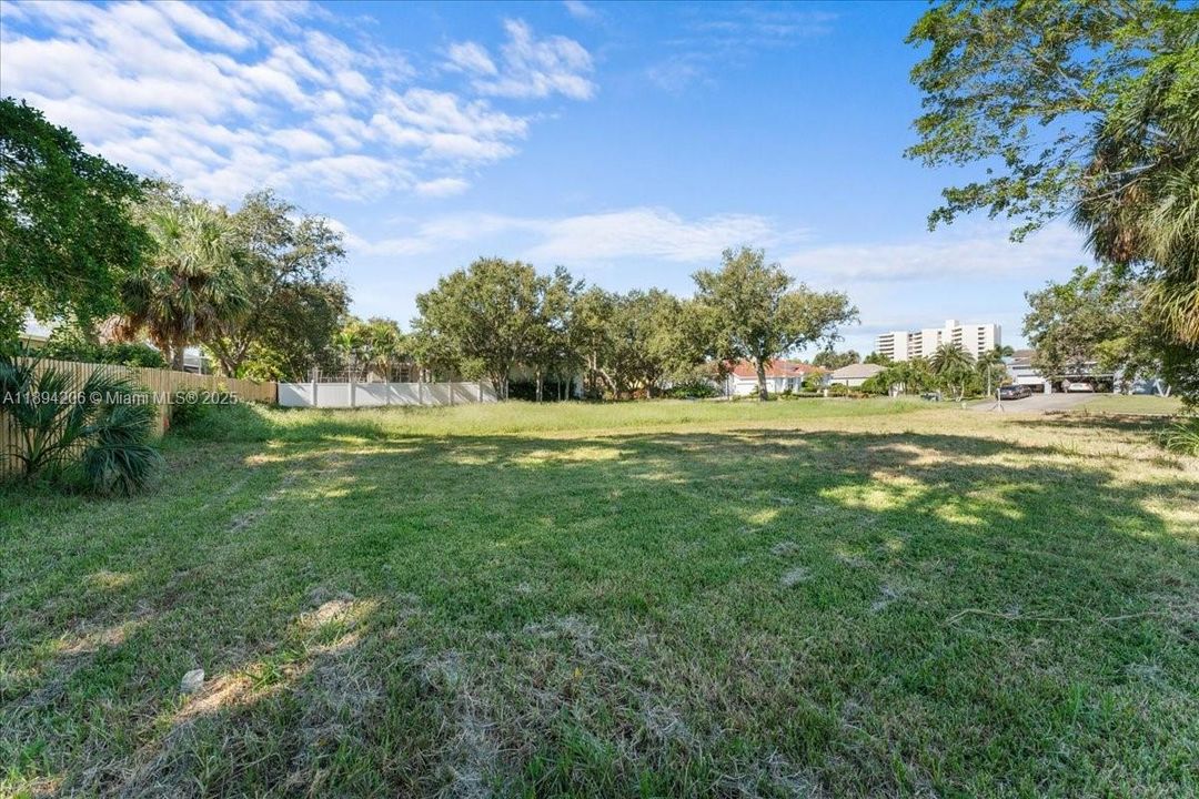 For Sale: $480,000 (0.22 acres)