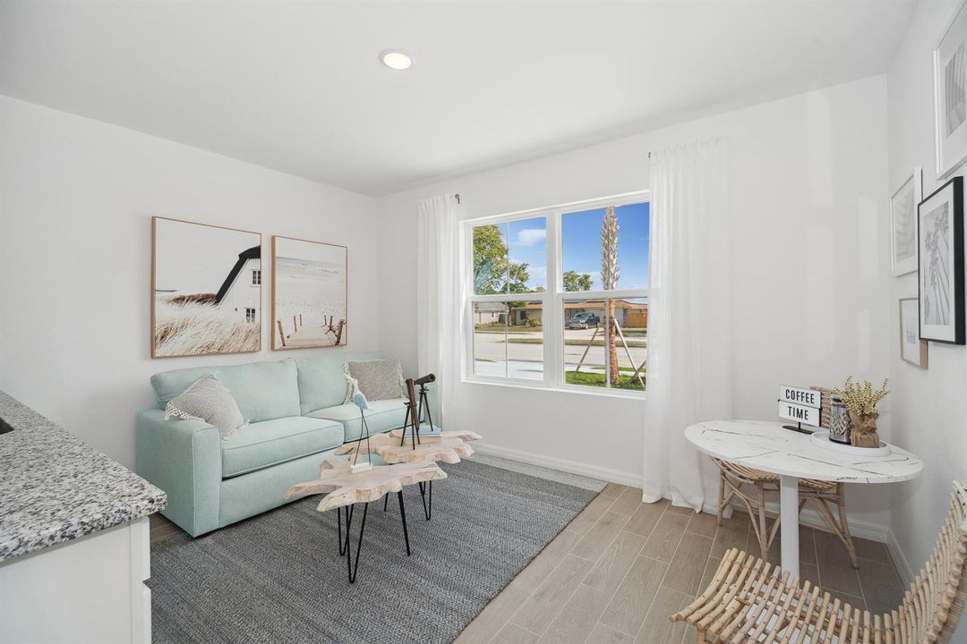 Extra Suite Living Room