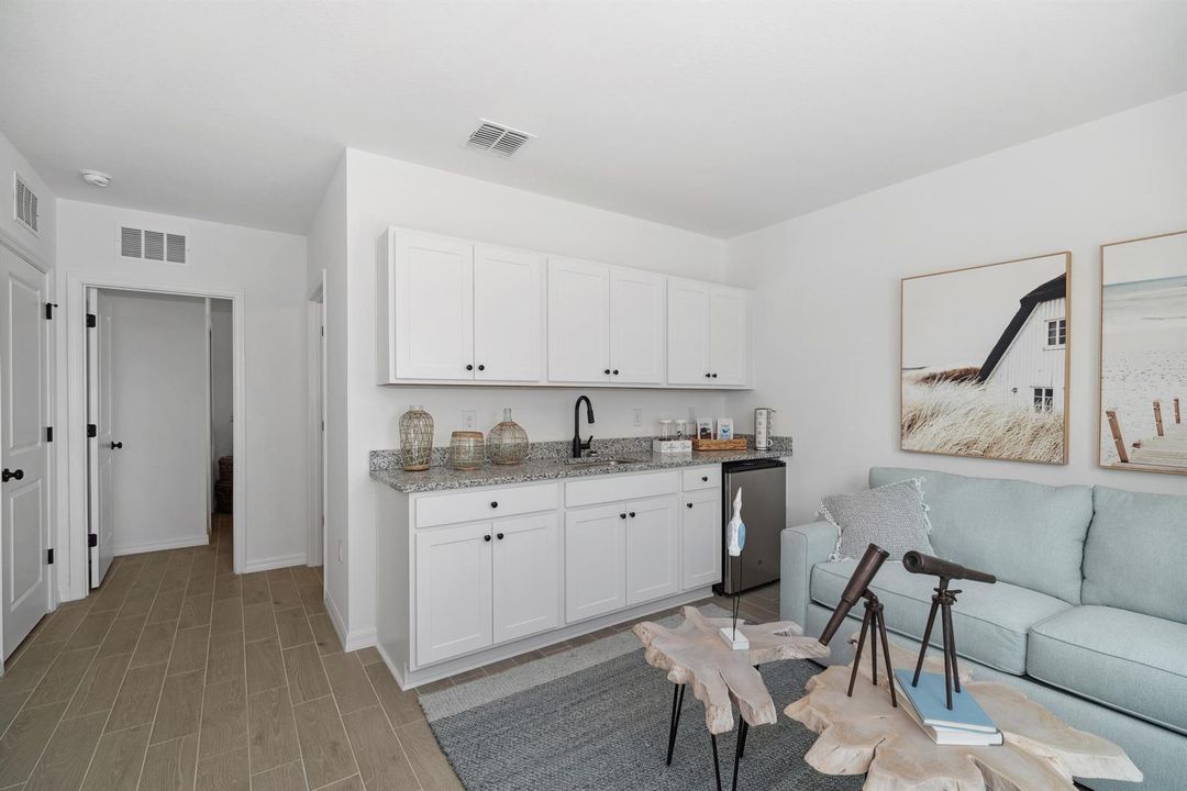 Extra Suite Living Room