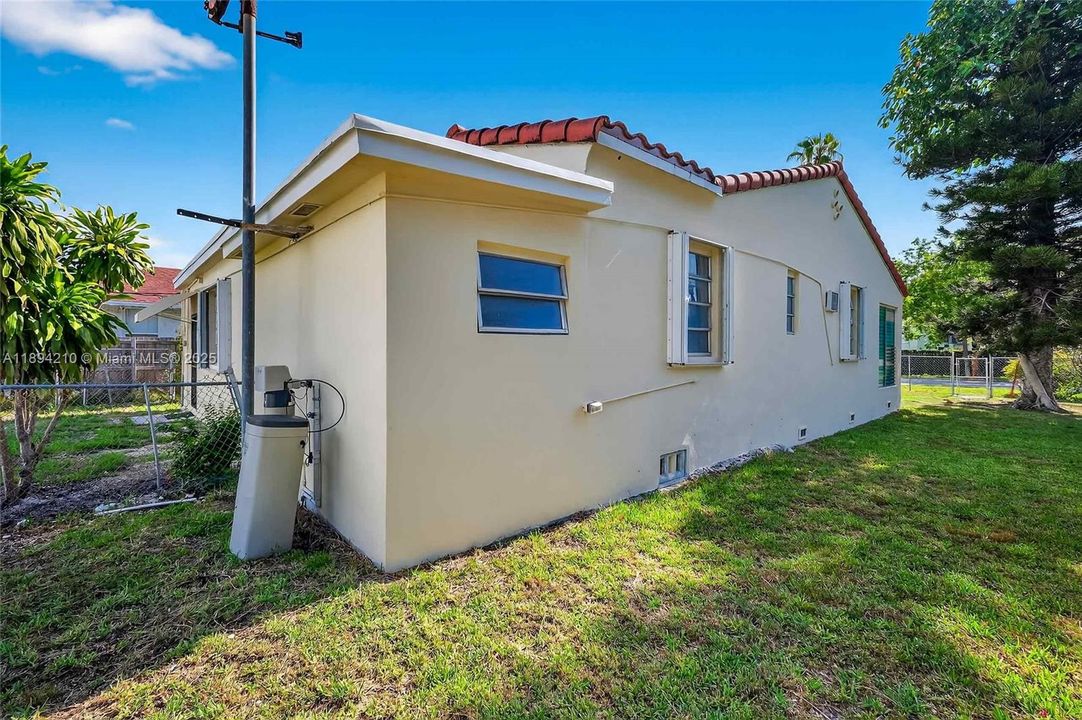 For Sale: $1,299,000 (0 beds, 0 baths, 2835 Square Feet)