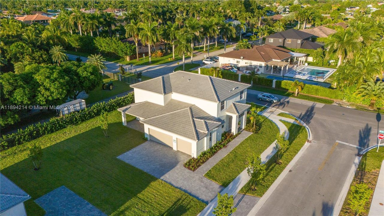 Recently Rented: $5,200 (5 beds, 4 baths, 3486 Square Feet)