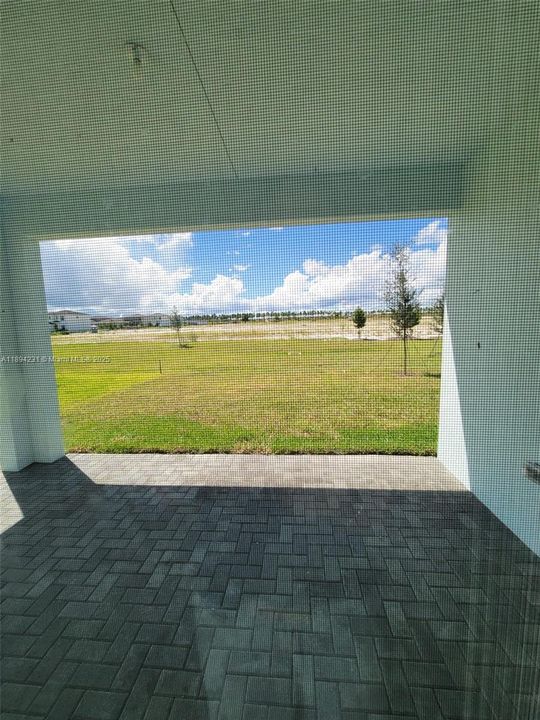 出租: $3,400 (3 贝兹, 2 浴室, 0 平方英尺)