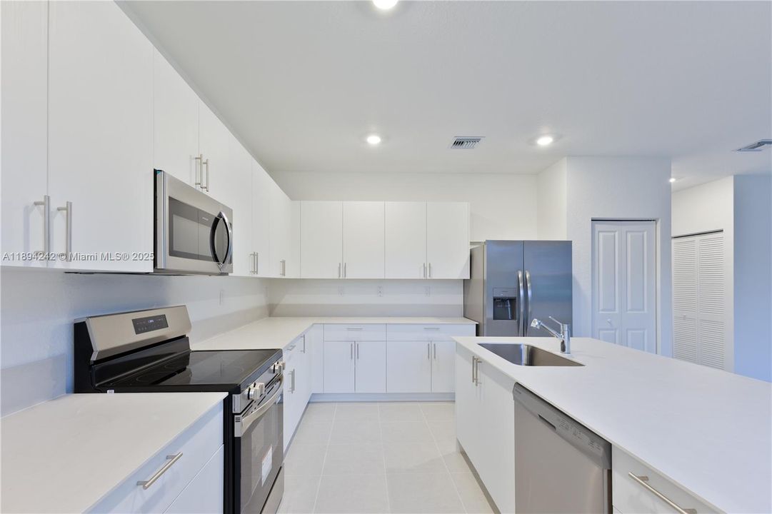 En Venta: $1,200,000 (5 camas, 4 baños, 0 Pies cuadrados)