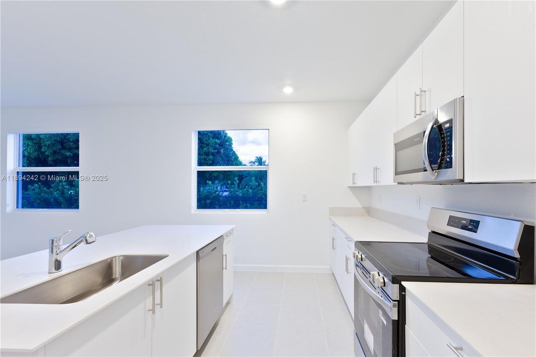 En Venta: $1,200,000 (5 camas, 4 baños, 0 Pies cuadrados)