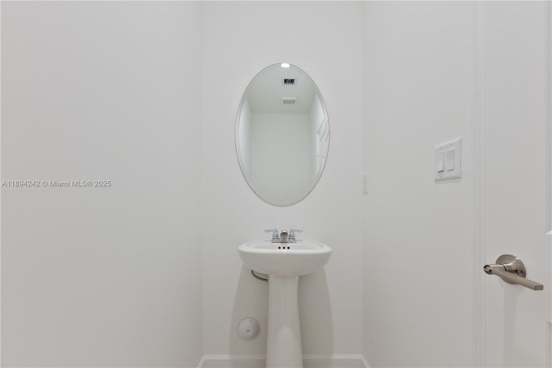 En Venta: $1,200,000 (5 camas, 4 baños, 0 Pies cuadrados)