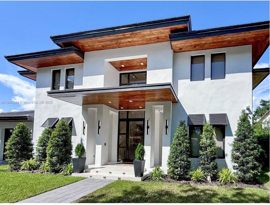 待售: $5,300,000 (5 贝兹, 6 浴室, 4300 平方英尺)