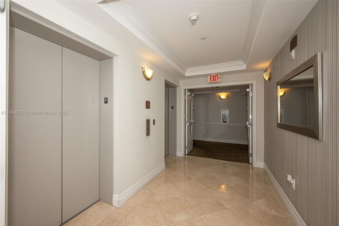 Active With Contract: $4,500 (3 beds, 2 baths, 1125 Square Feet)