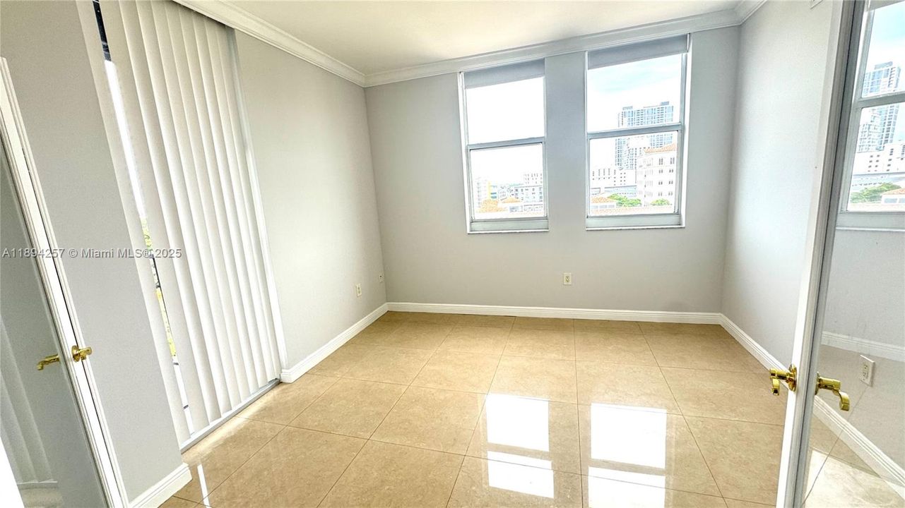 Active With Contract: $4,500 (3 beds, 2 baths, 1125 Square Feet)