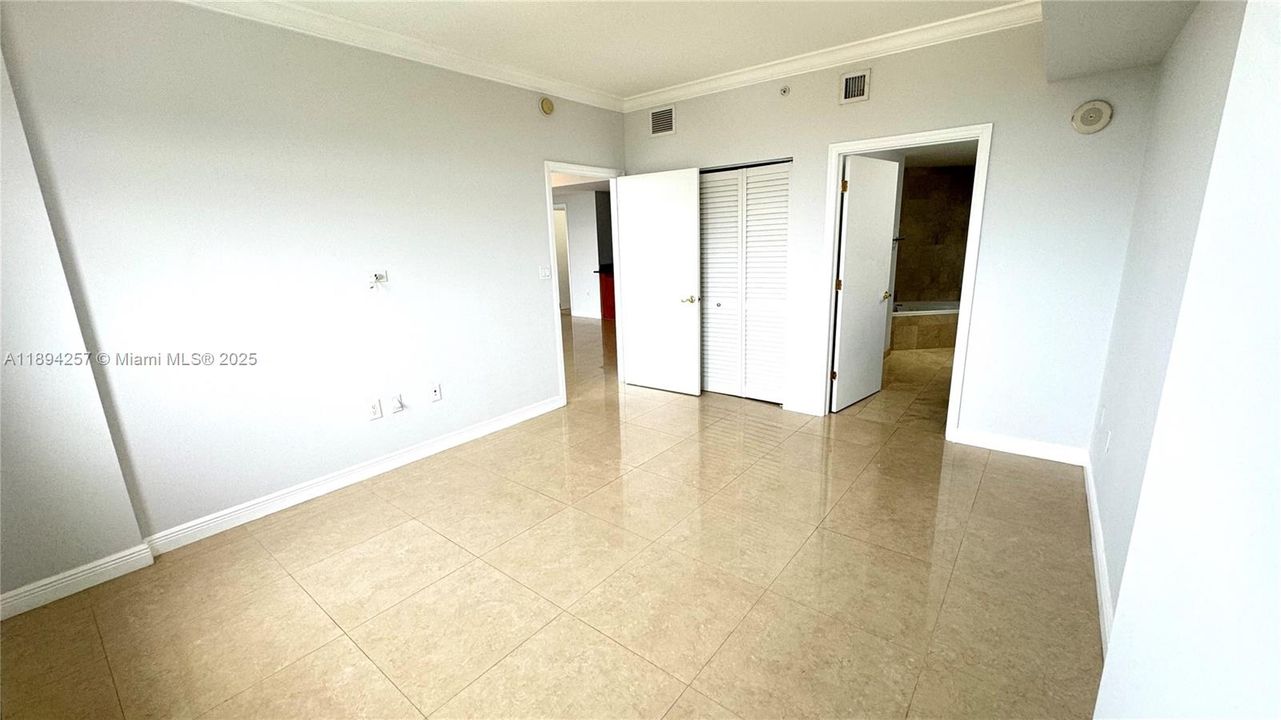 Active With Contract: $4,500 (3 beds, 2 baths, 1125 Square Feet)