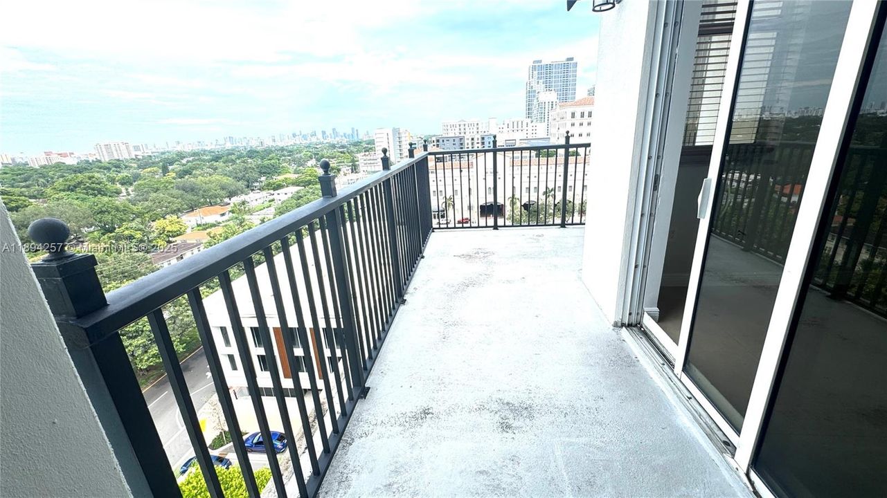 Active With Contract: $4,500 (3 beds, 2 baths, 1125 Square Feet)