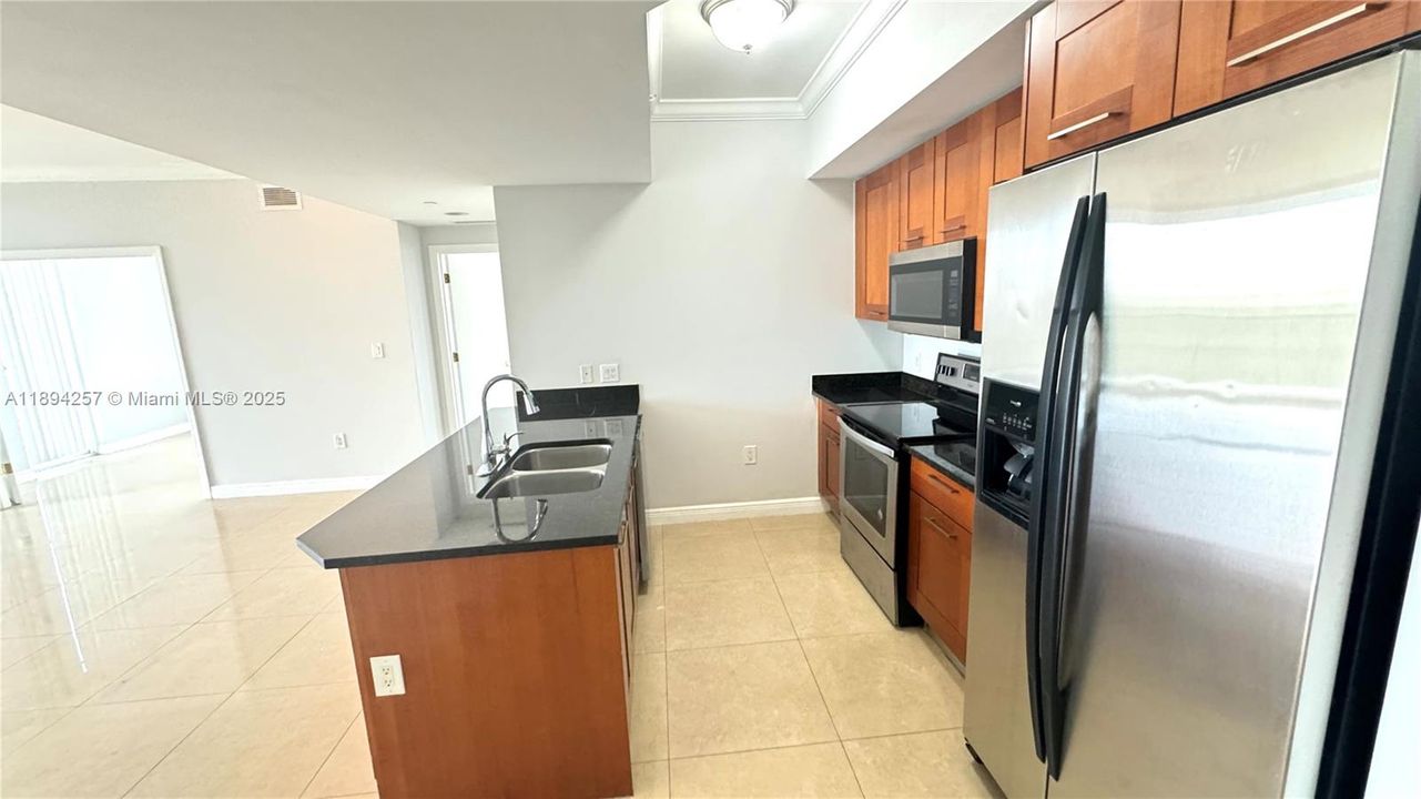 Active With Contract: $4,500 (3 beds, 2 baths, 1125 Square Feet)