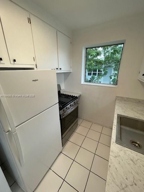 For Rent: $2,000 (1 beds, 1 baths, 700 Square Feet)