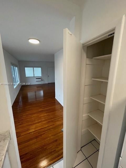 For Rent: $2,000 (1 beds, 1 baths, 700 Square Feet)