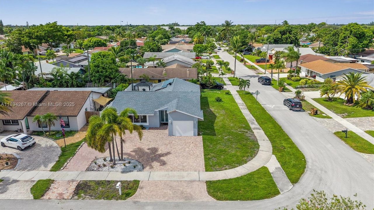 合同活跃: $515,000 (3 贝兹, 2 浴室, 1309 平方英尺)